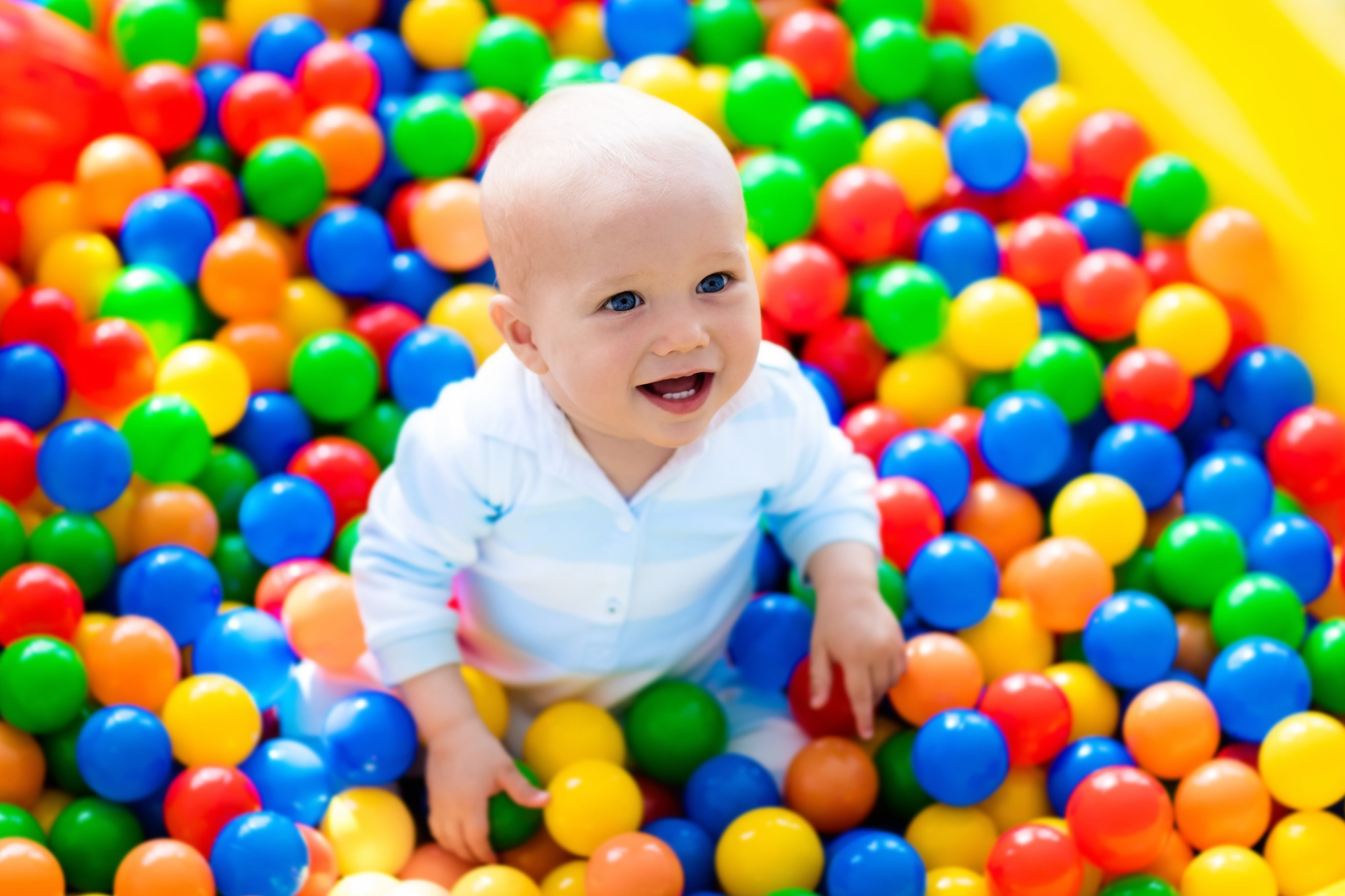 ball-pit-for-1-year-birthday-party