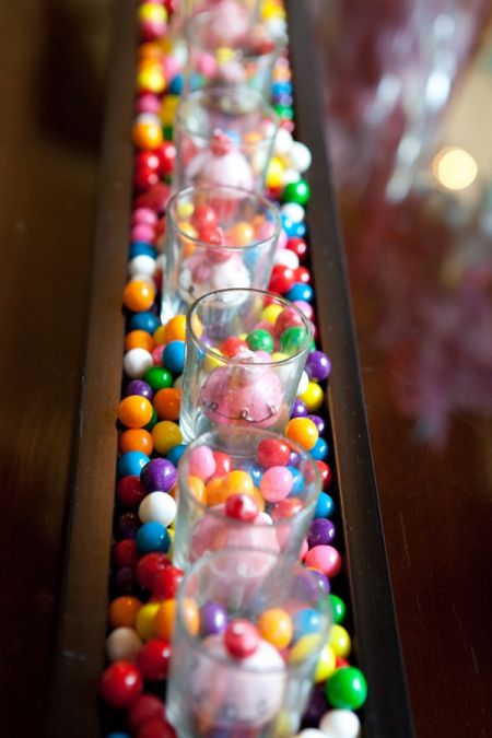 Centerpiece For Bubblegum Wedding Favor Table