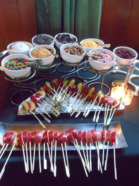 Candy Apple Wedding Favor Presentation