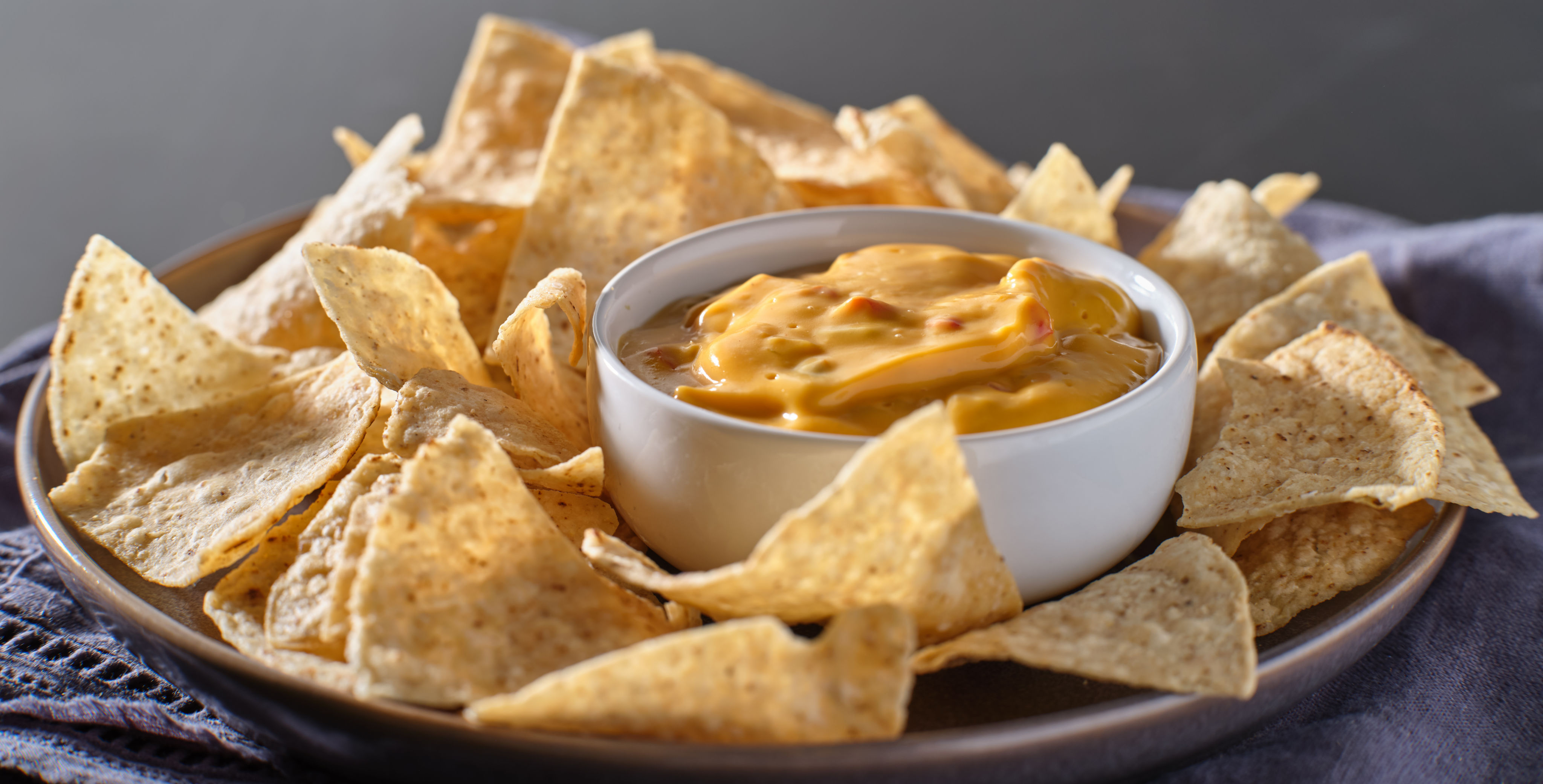 cheese-dip-with-velveeta