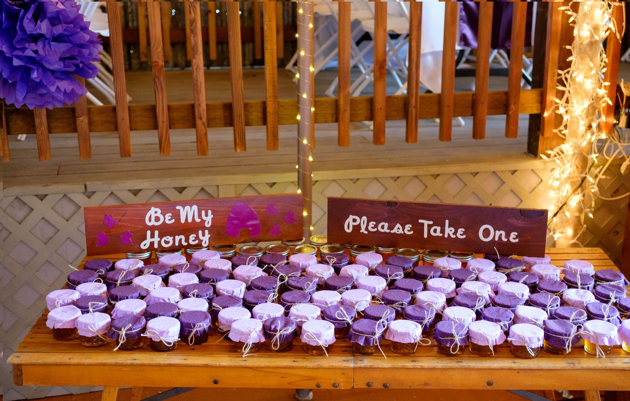 honey-wedding-favors
