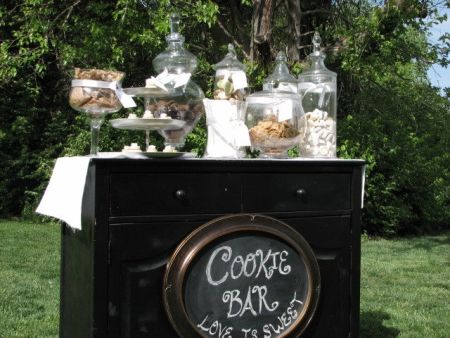 Outdoor Cookie Bar Wedding Favor Display