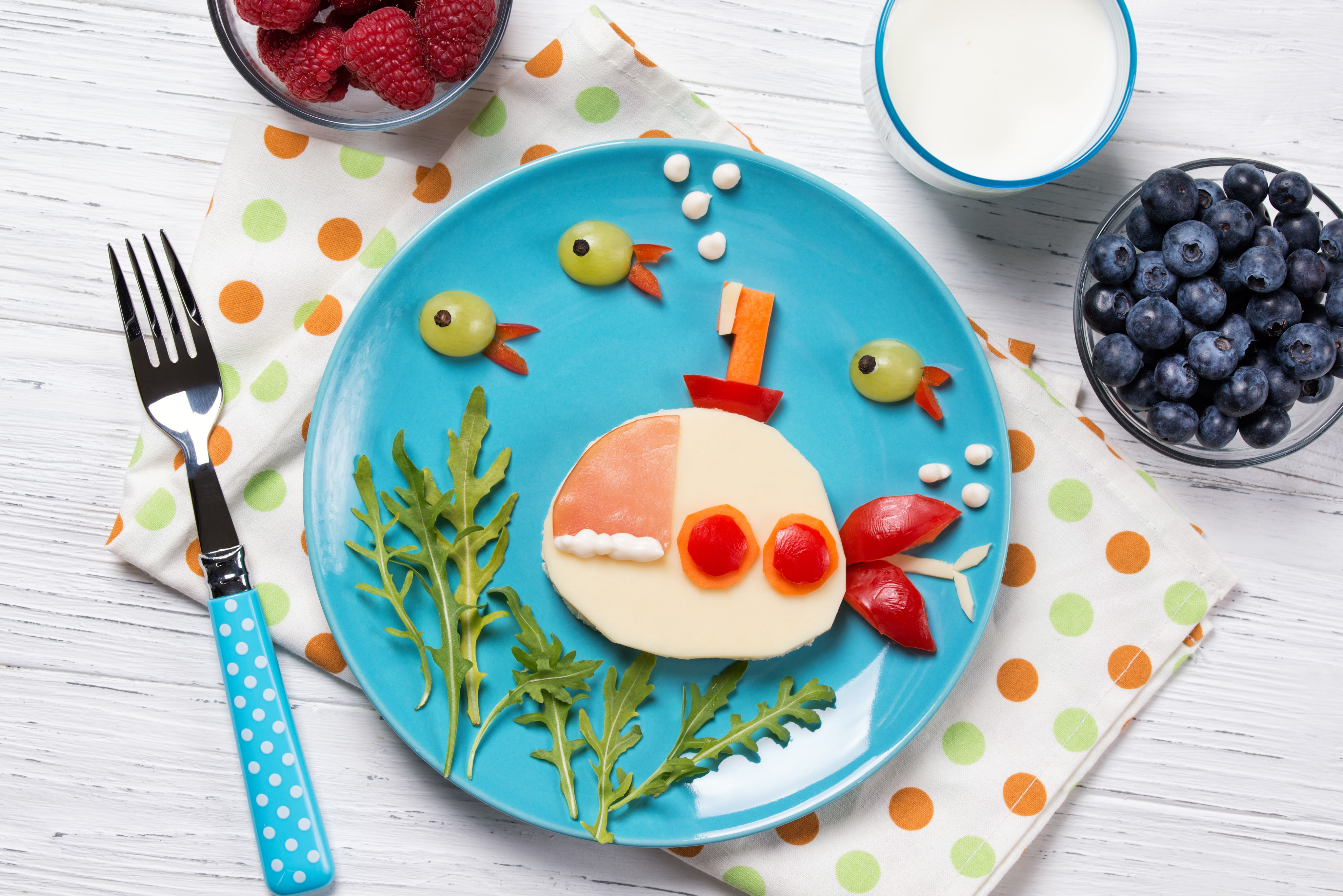 fun-shaped-sandwiches