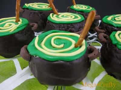 Witches Cauldron Halloween Cupcake Ideas