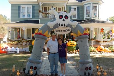 Enter If You Dare Halloween Yard Decoration