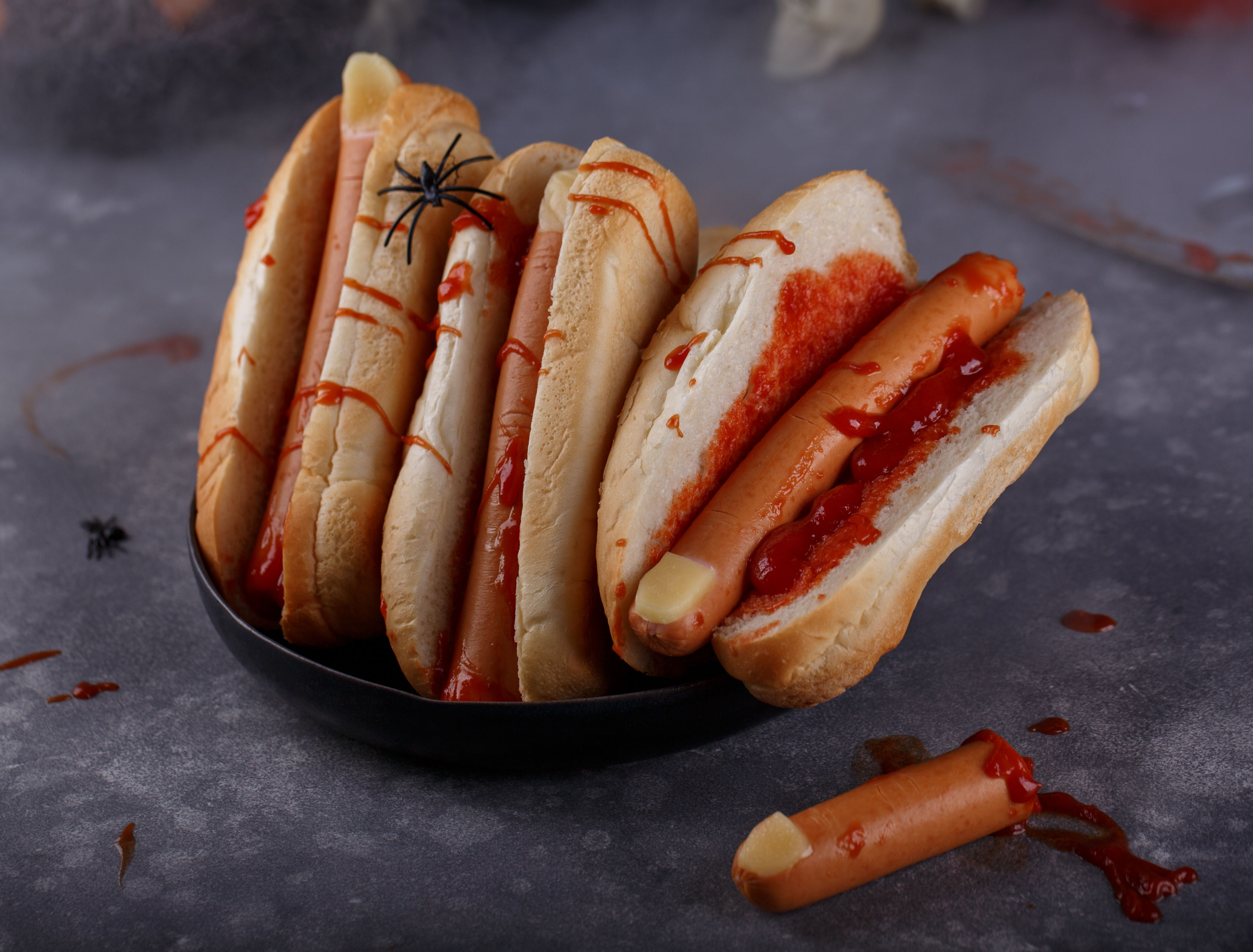 hot-dog-fingers-for-halloween