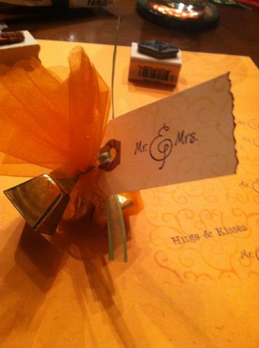 Hugs & Kisses Wedding Favor Game