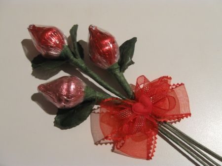 Hershey Kiss Rose Favor Bouquet
