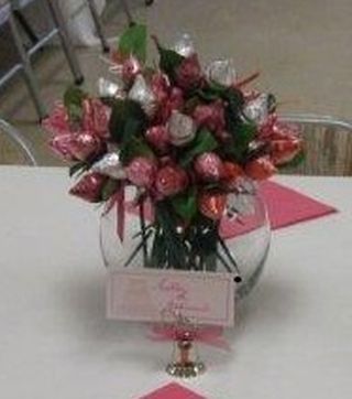 Hershey Kiss Rose Favor Display