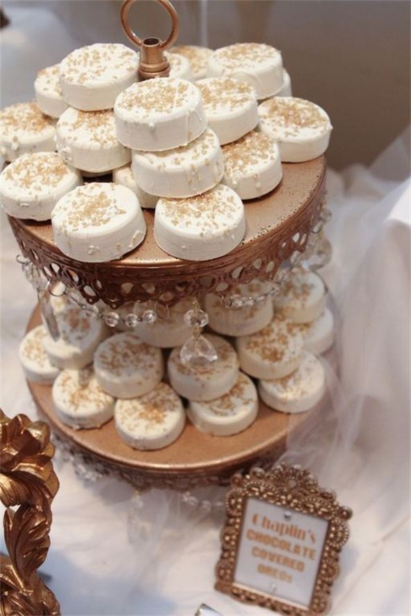 Glamorous Oreo Cookie Favor Idea