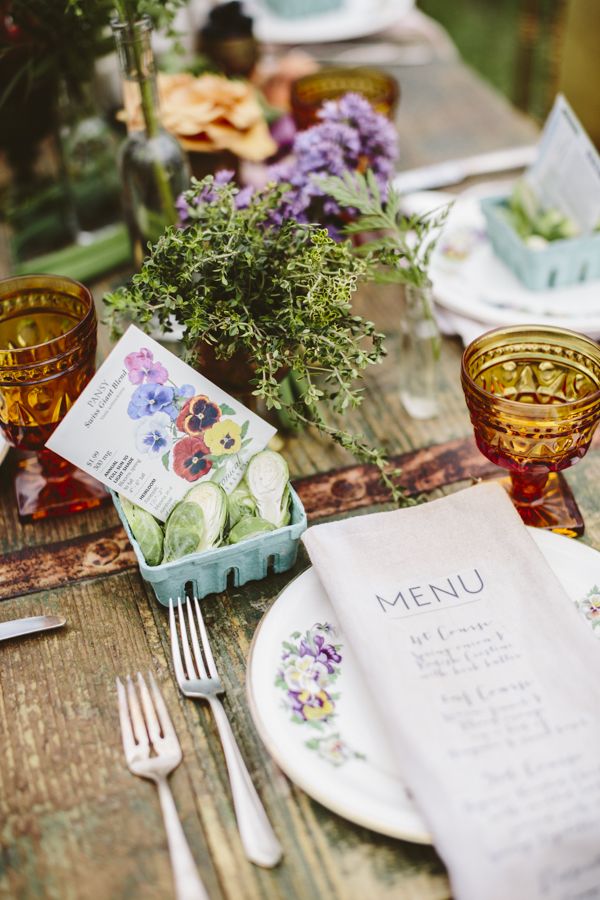 Seed Packet Wedding Favor Tablescape