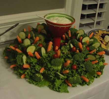 Vegetable Appetizer Wreath