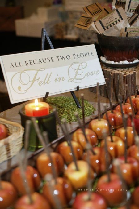Lovely Candy Apple Wedding Favors