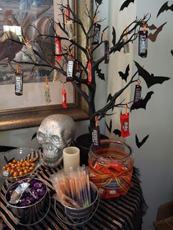 Candy Tree Halloween Decorating Idea