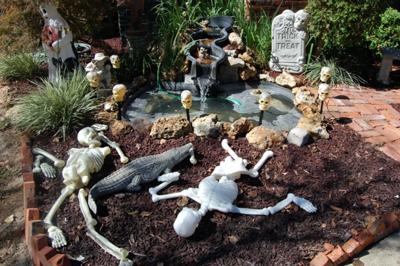 Graveyard Halloween Yard Decorations