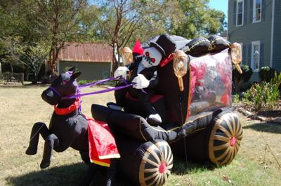 Inflatable Stagecoach Halloween Yard Decoration