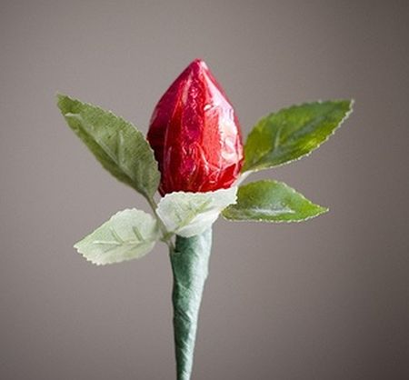 Hershey Kiss Rosebud