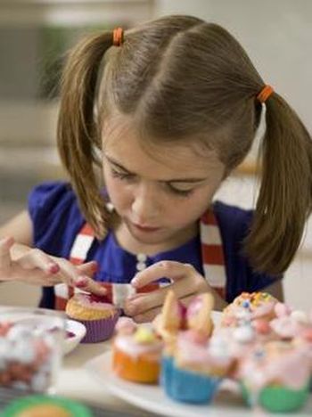 Halloween Cupcake Decorating